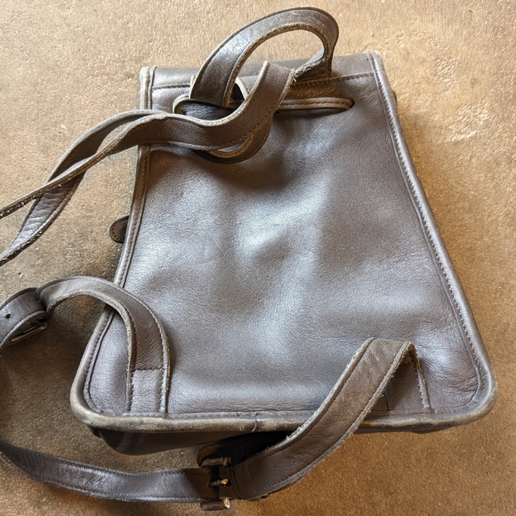 Vintage Coach Small Daypack №9960 in Grey with Nickel Hardware - Picture 2 of 3